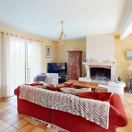 Maison Lumineuse & Conviviale 4 Chambres, Confort *